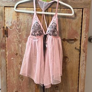 Victoria's Secret Pink and Black Lace Chemise. NWOT. Never worn. Size M